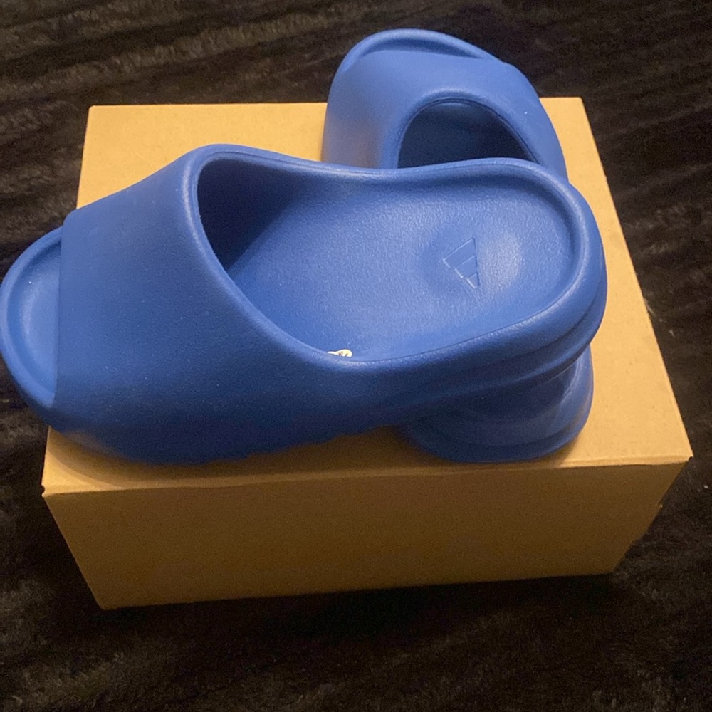 Yeezy slide azure